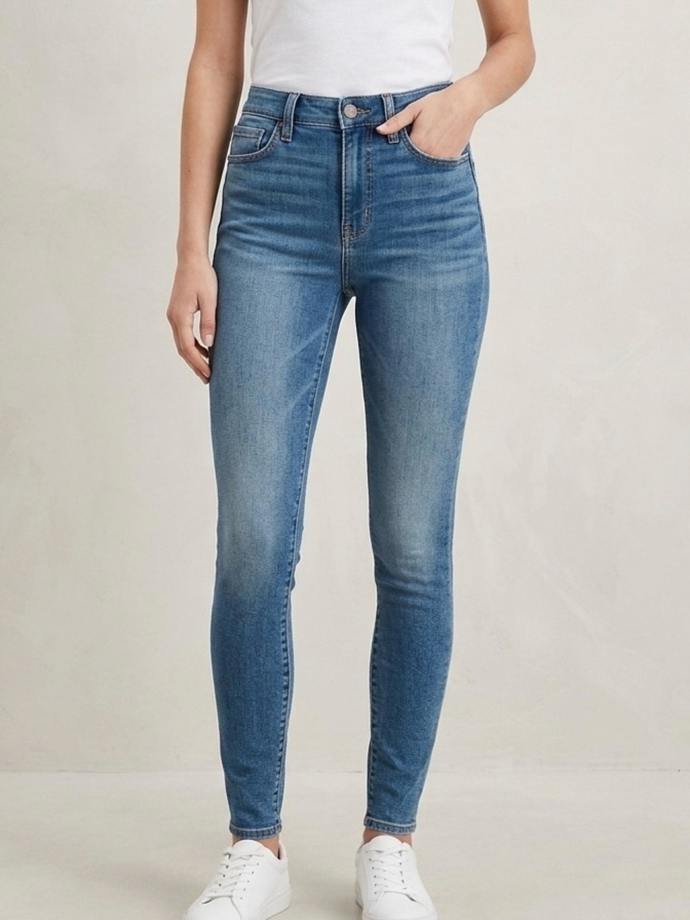 American Eagle Curvy‎ Jeggings. Size 2 short/waist 26 NWT